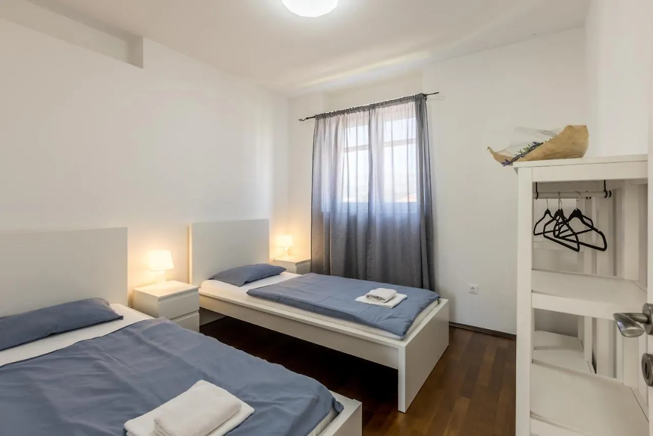 Central Park Apartment With Terrace 斯普利特